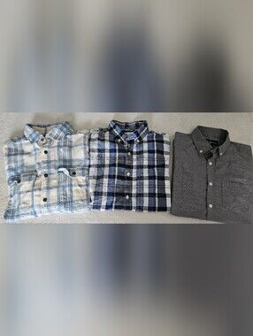 Bundle of 3 mens button down shirts size small/medium Variety Brands See Photos
